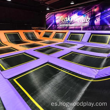 Parque cubierto de súper trampolín